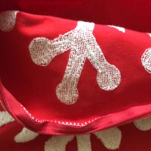 Lehour Winter Christmas red snowflake pillow cover - Picture 11 of 13